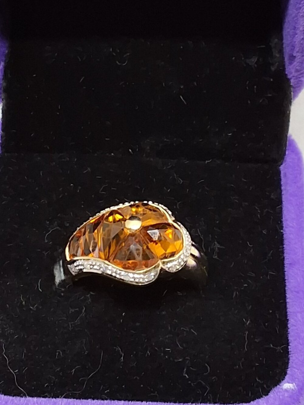 14kt gold Rare Unique vintage Citrine Cluster Ring with Diamond Chips sz 6.5